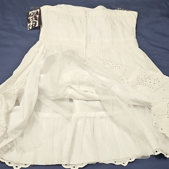 White Strapless Trixxi Dress - Picture 10 of 10